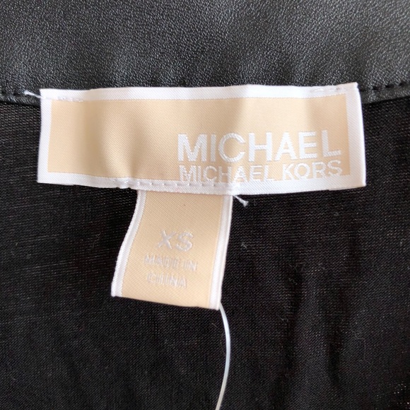 SOLD NWT Short sleeve Michael Kors cold shoulder - Picture 4 of 4